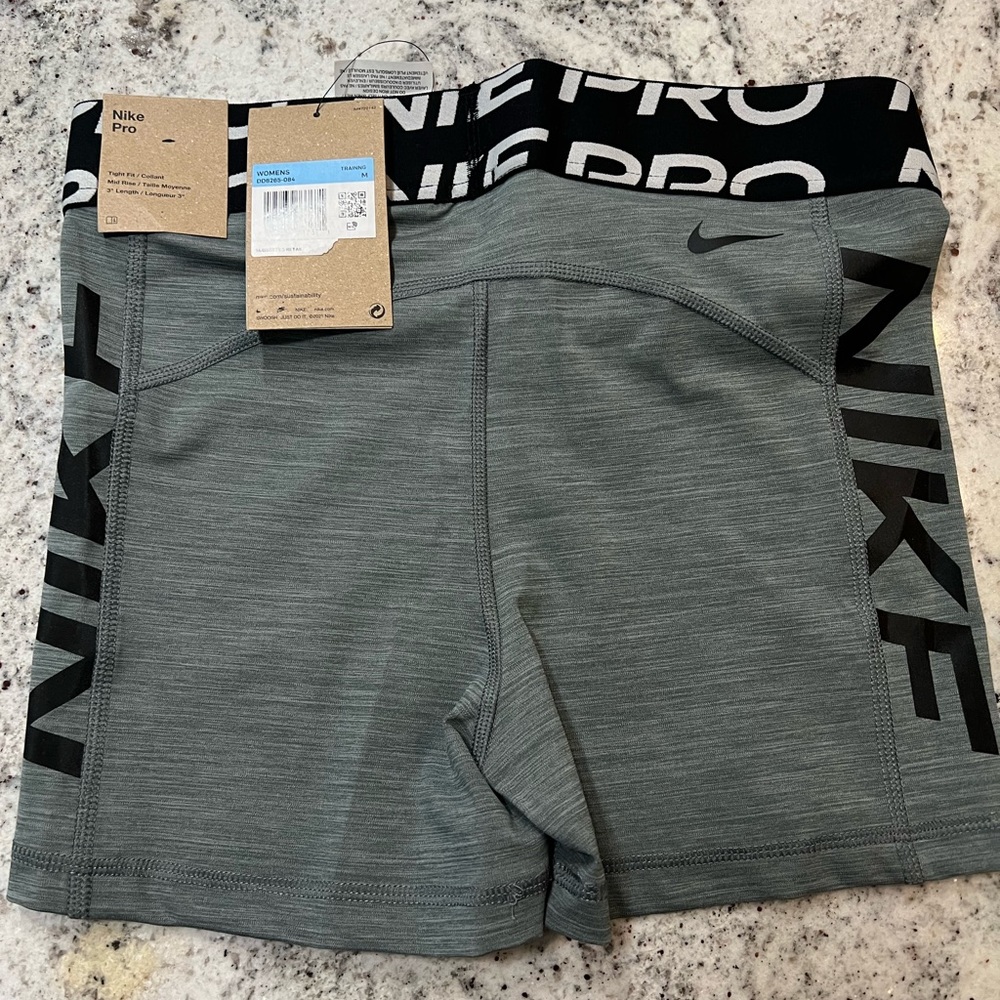 NWT: Nike Pro women’s 3” shorts size medium